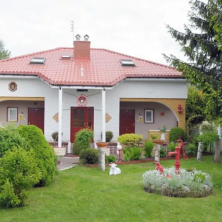 Cztery Pory Roku Feriehus *