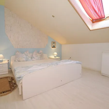 Feriehus Cztery Pory Roku Grzybowo (West Pomeranian)