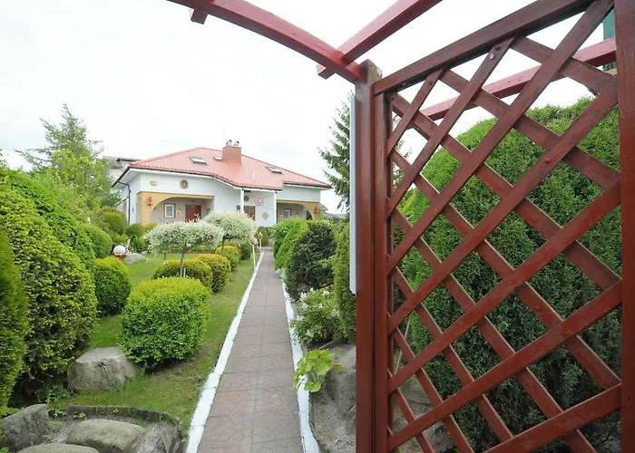 Cztery Pory Roku Ferienhaus *