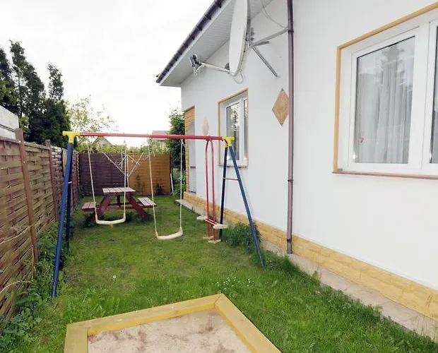 Cztery Pory Roku Ferienhaus