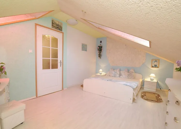 Ferienhaus Cztery Pory Roku Grzybowo (West Pomeranian)